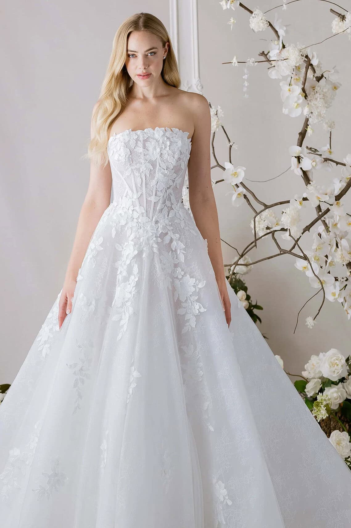 Brautkleid 1010024 von Morilee kaufen bei Weddingworld 1