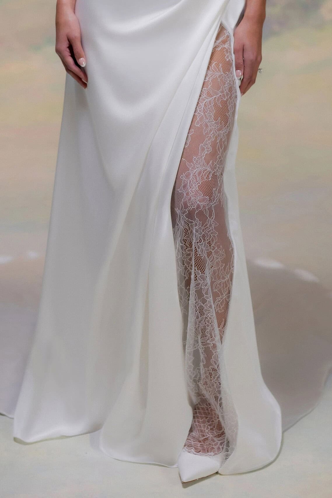 Brautkleid 1050036 Tréville von Morilee kaufen bei Weddingworld 3