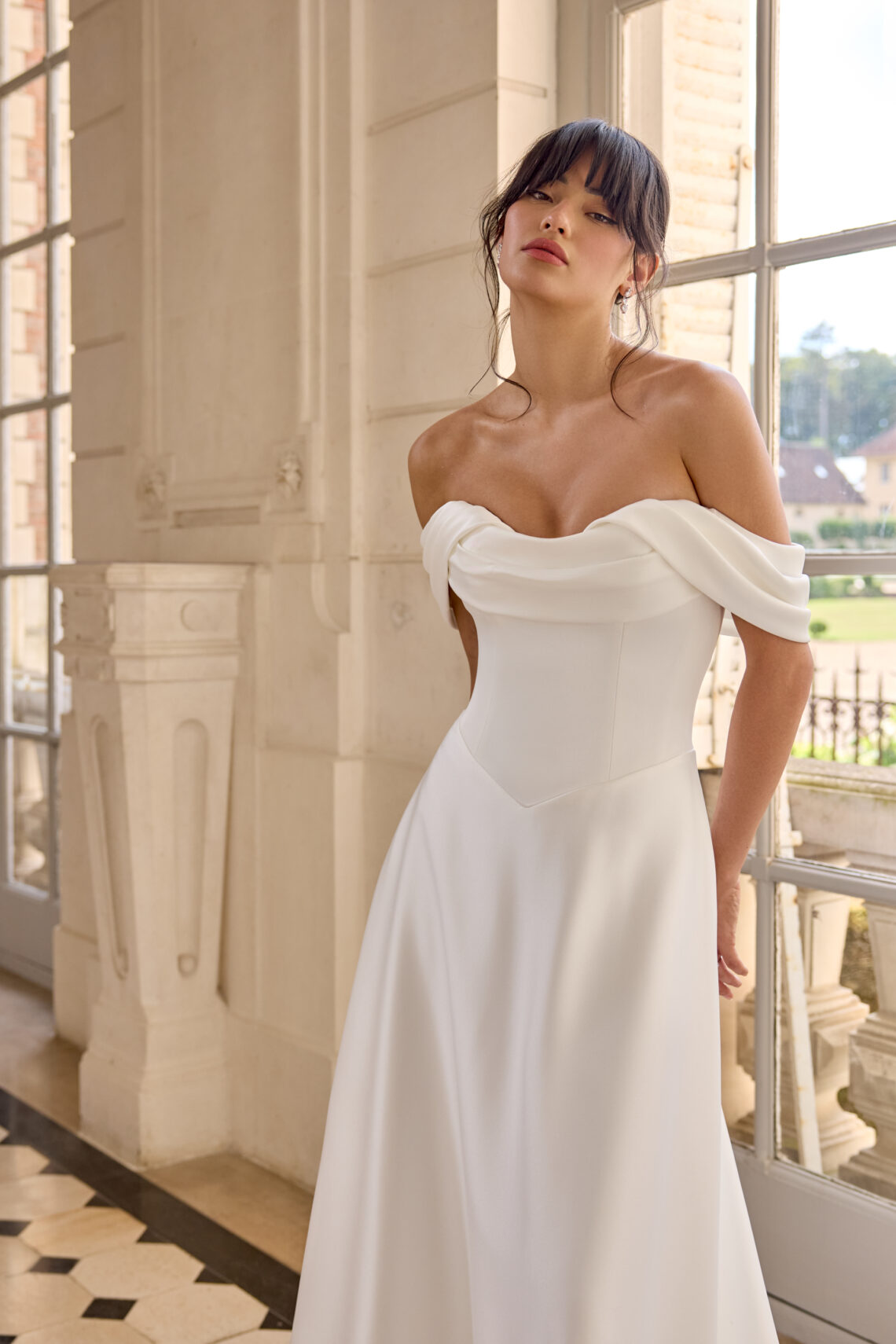Brautkleid 11428 von Adore kaufen bei Weddingworld 3
