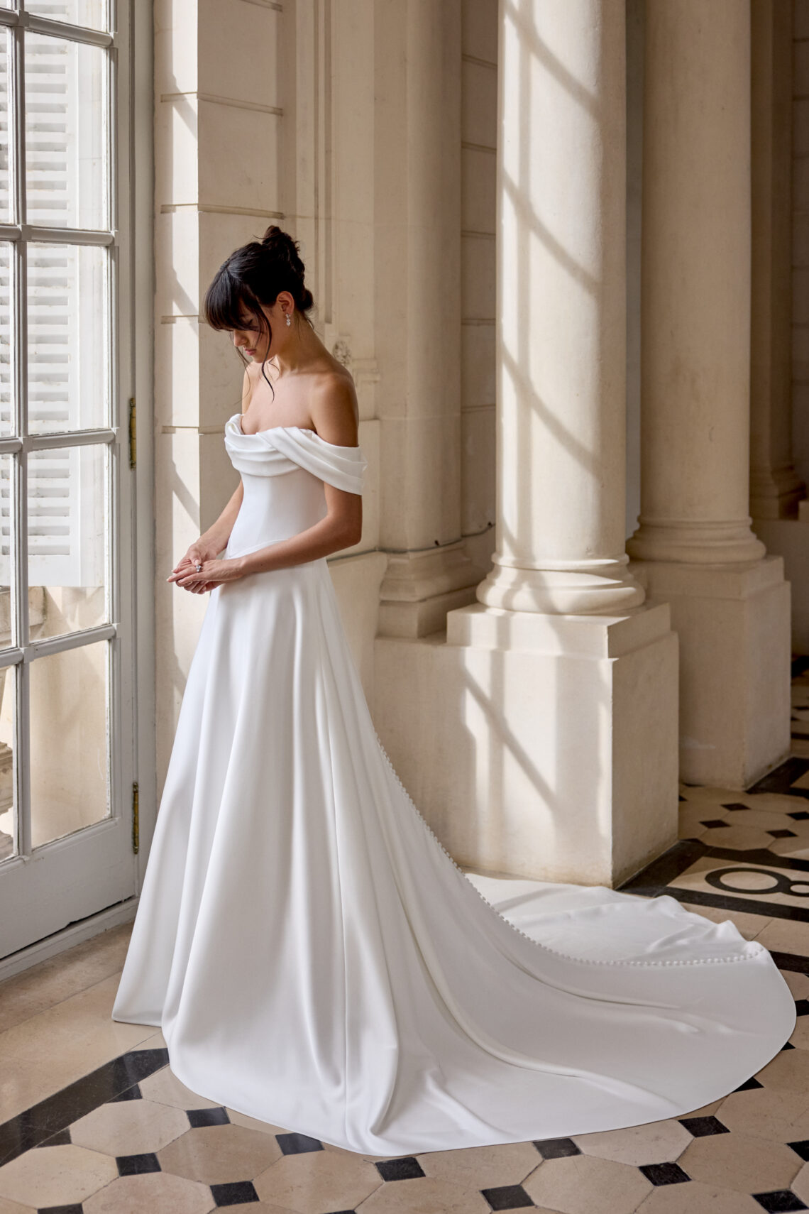 Brautkleid 11428 von Adore kaufen bei Weddingworld 4