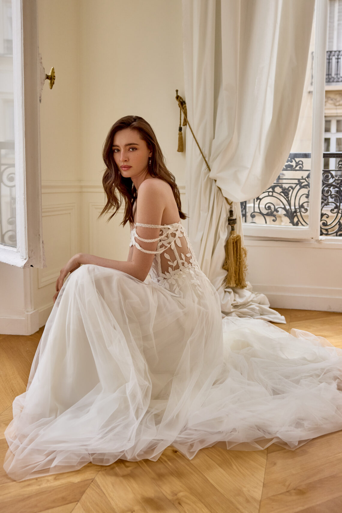 Brautkleid 11434 von Adore kaufen bei Weddingworld 5