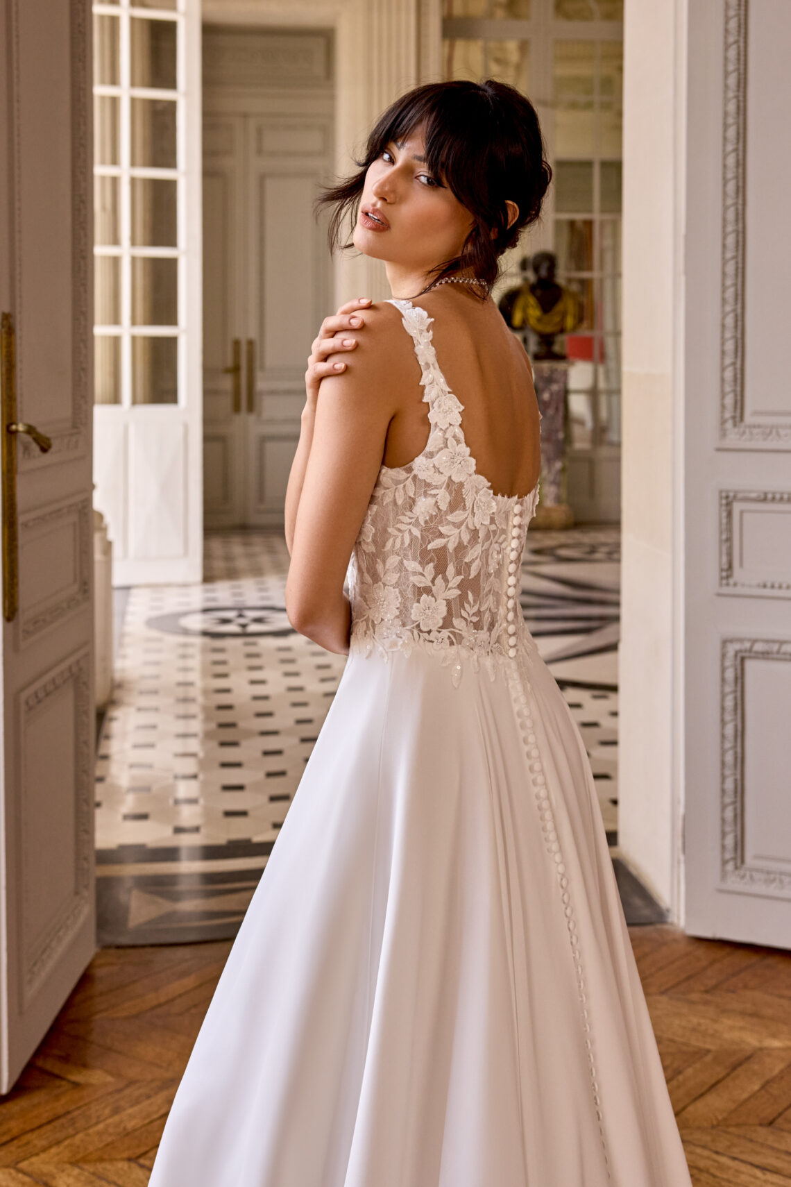 Brautkleid 11439 Patrice von Adore kaufen bei Weddingworld 1