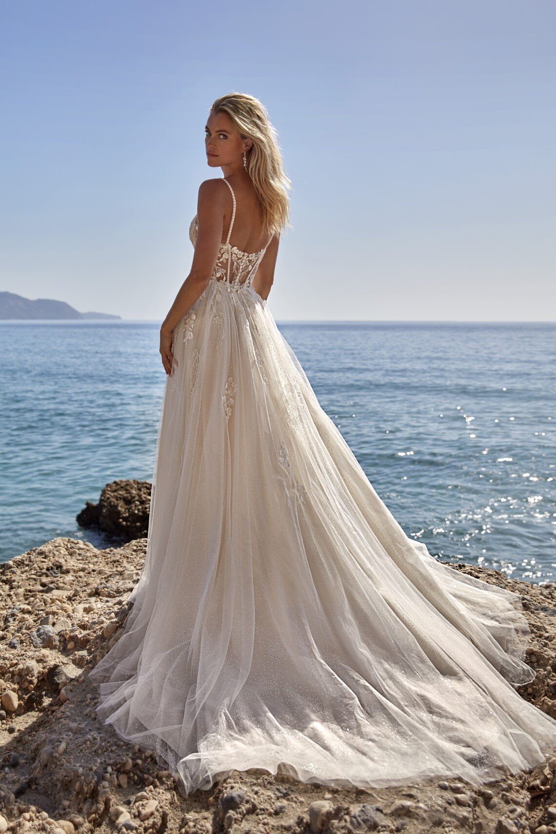 Brautkleid 15002 von Amelie kaufen im Weddingworld 2