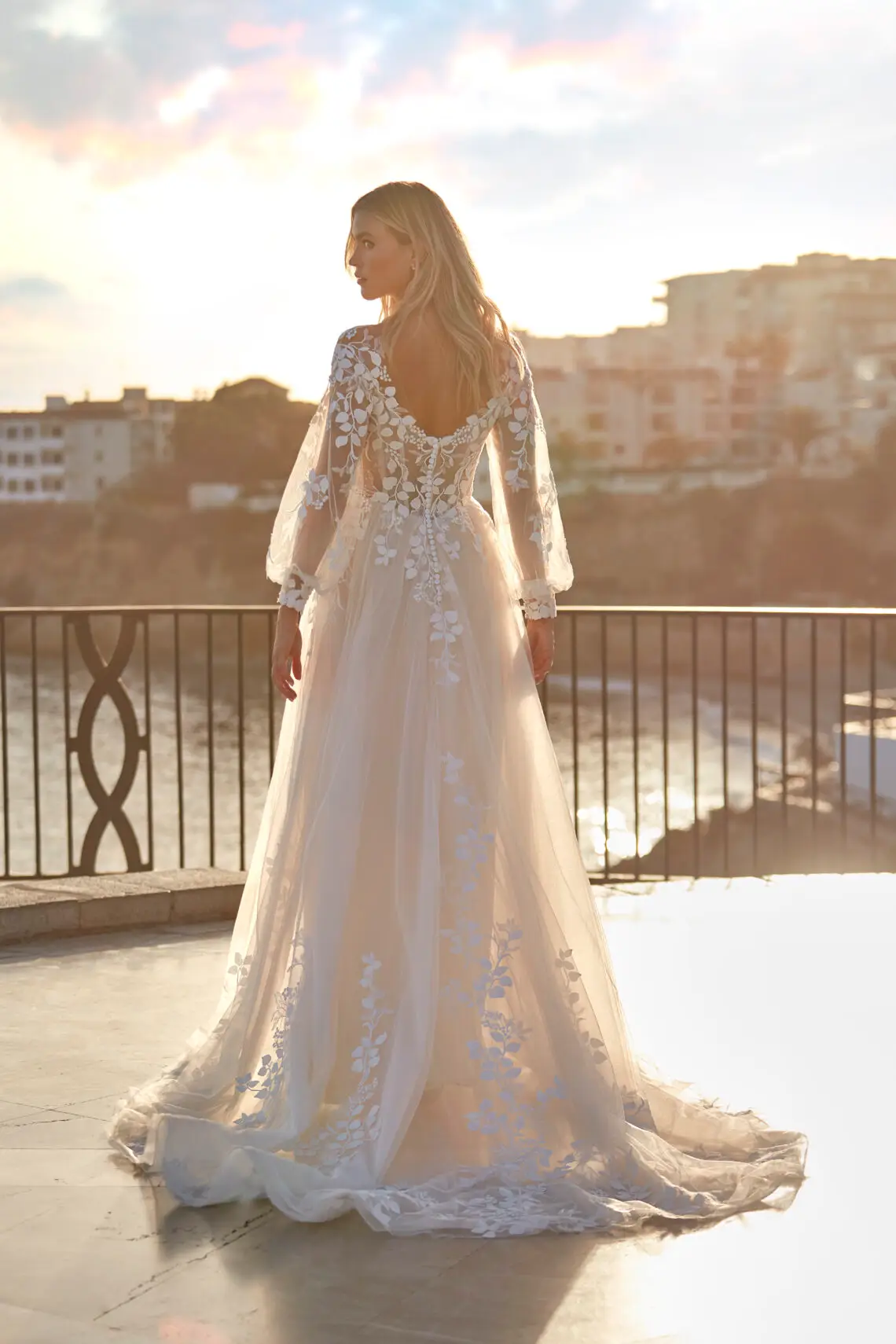 Brautkleid 15019 von Amelie kaufen im Weddingworld 2