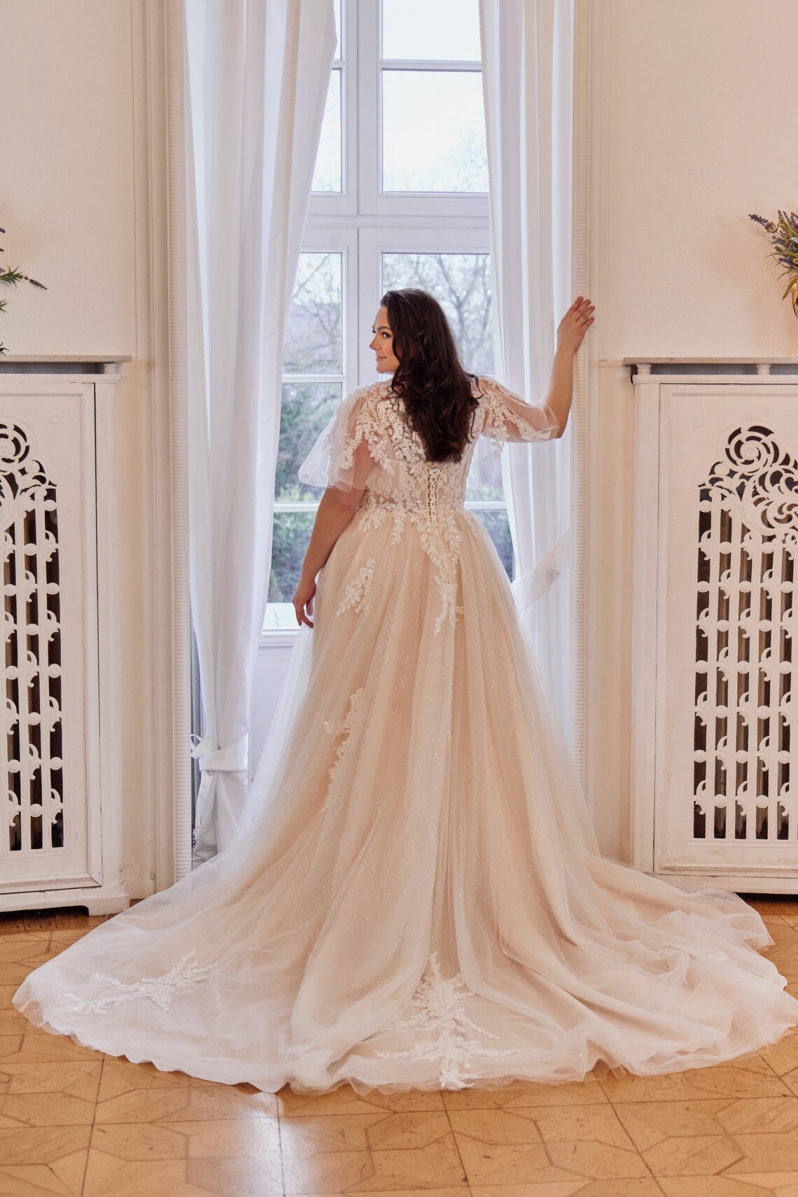 Brautkleid Tamika von Lia Bella kaufen bei Weddingworld 3