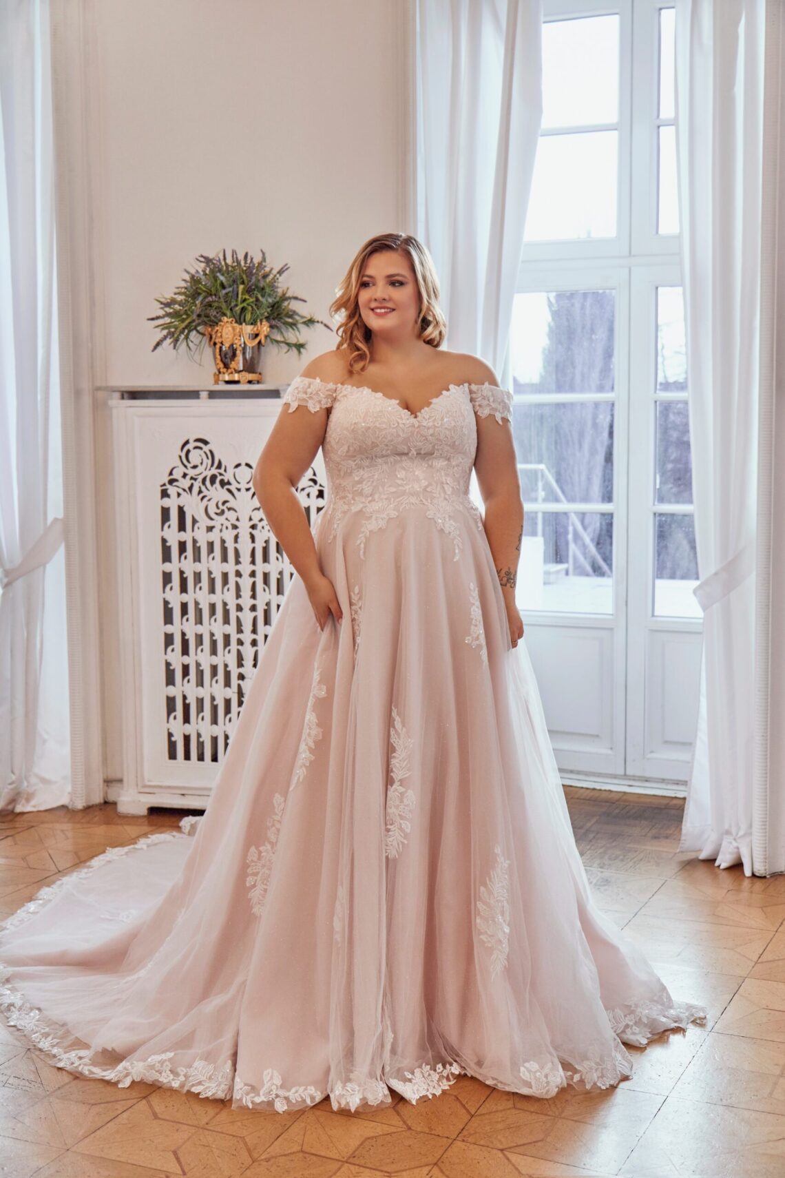 Brautkleid Tasmine von Lia Bella kaufen bei Weddingworld 3