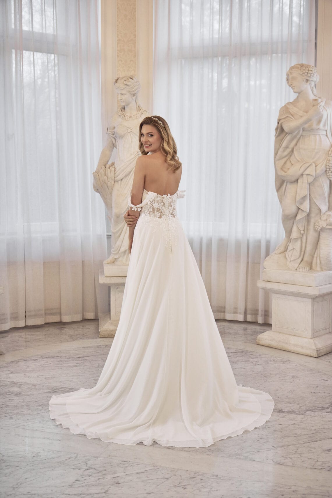 Brautkleid Theodora von Lia Bella kaufen bei Weddingworld 2