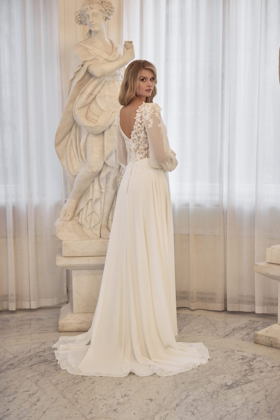 Brautkleid Tiliane von Lia Bella kaufen bei Weddingworld 3