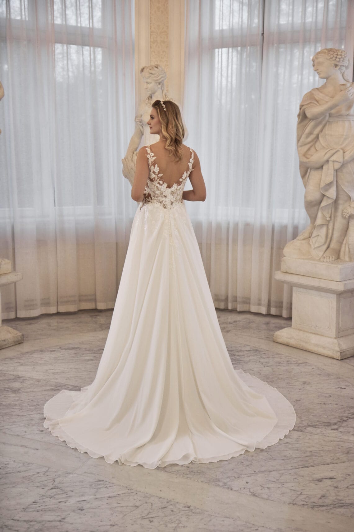 Brautkleid Timea von Lia Bella kaufen bei Weddingworld 4
