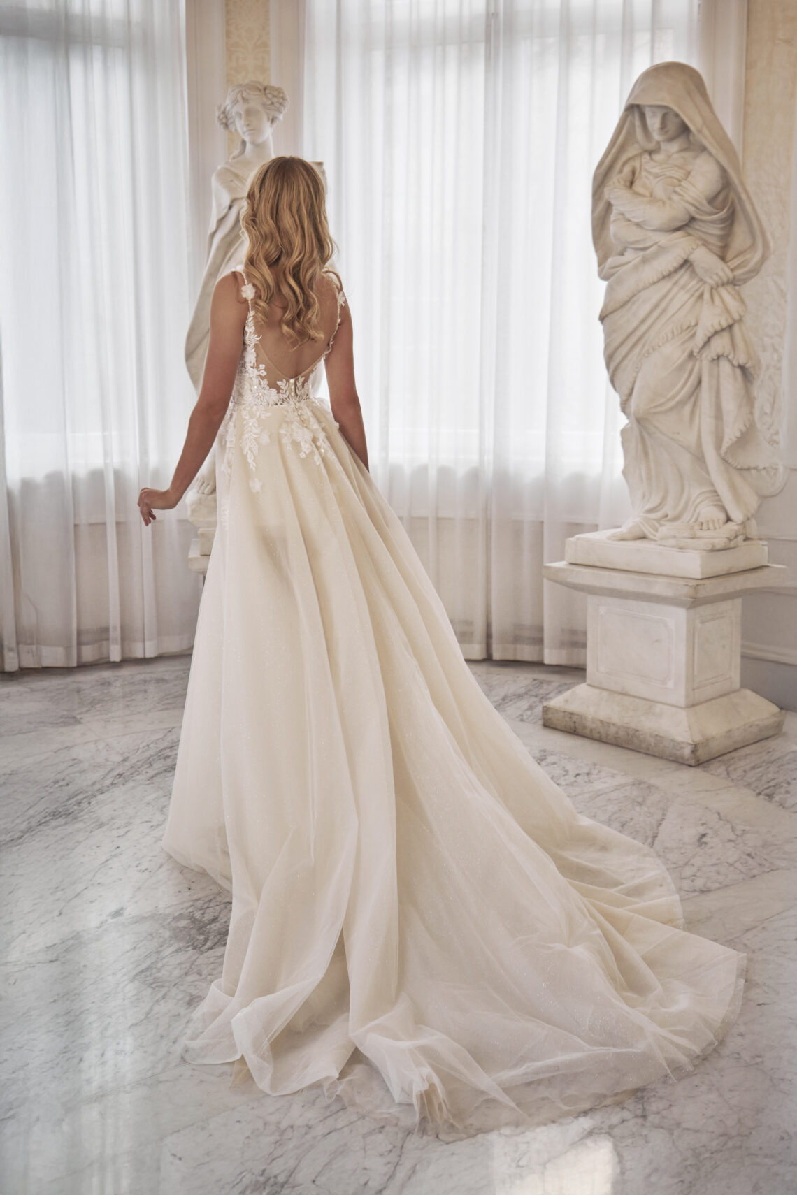 Brautkleid Tizia von Lia Bella kaufen bei Weddingworld 3
