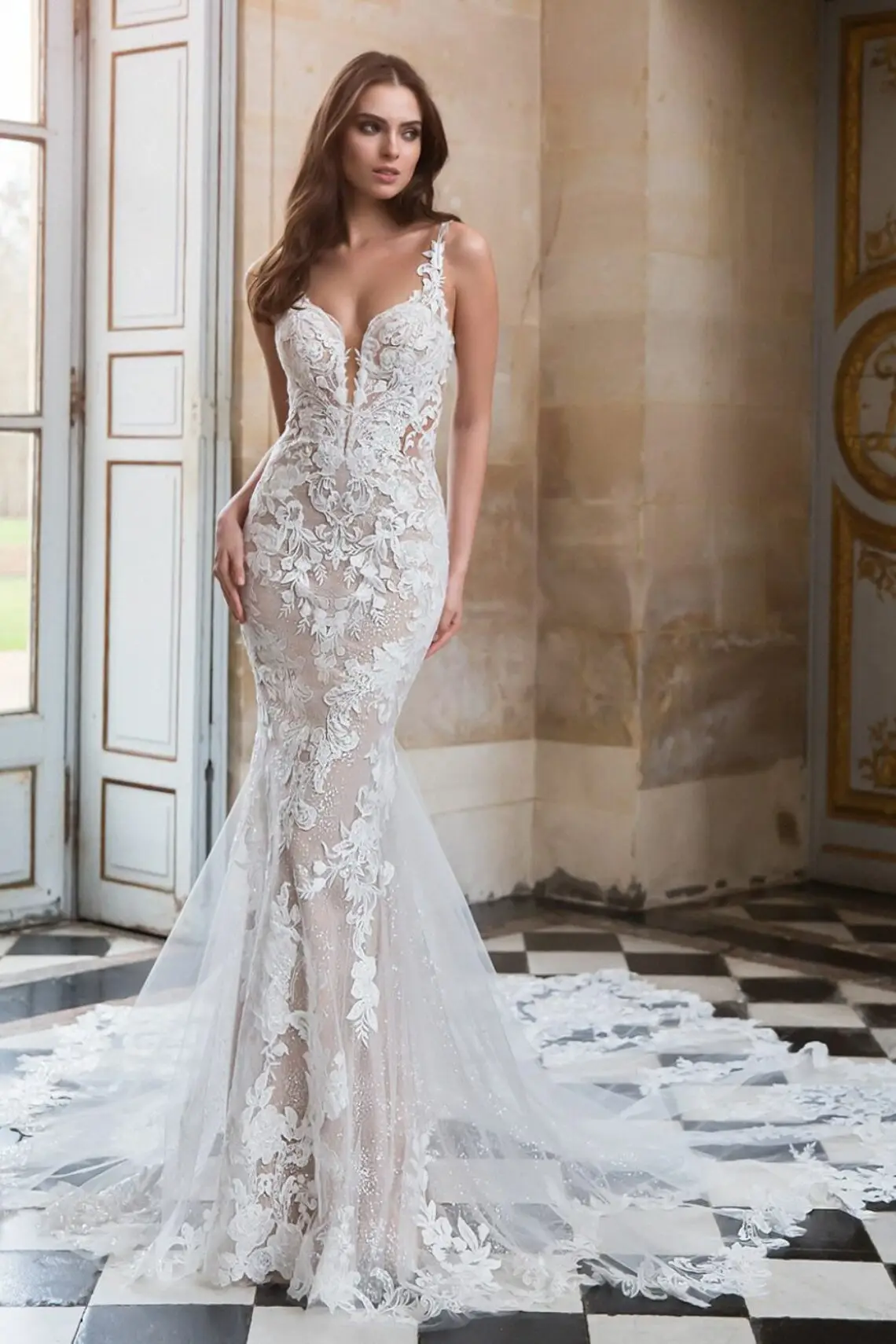 24_Elysee_Pro_RAVENNA_White_Fro_Web_1064_1418_80_s_c1