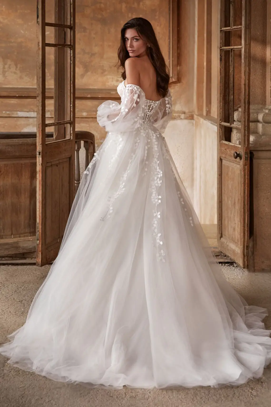 Brautkleid 25001 von Amélie kaufen bei Weddingworld 1
