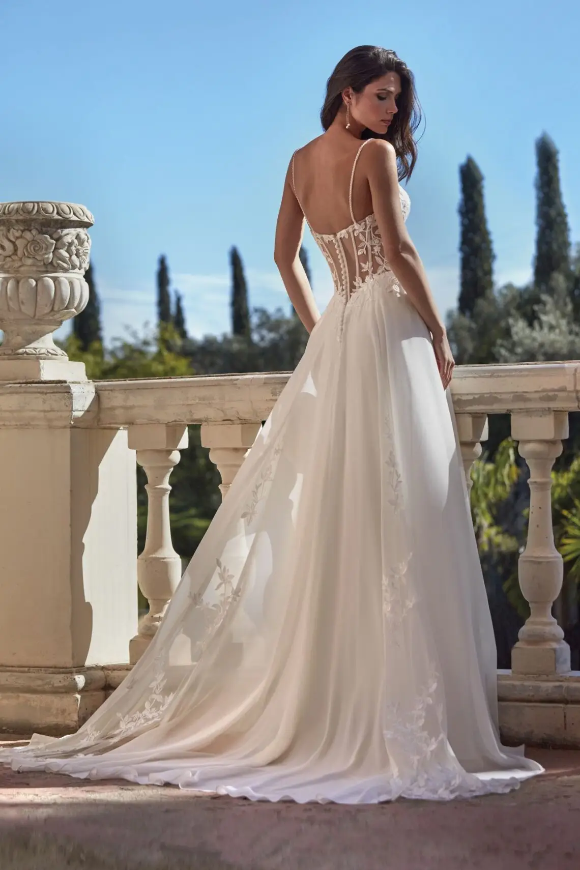 Brautkleid 25012 von Amélie kaufen bei Weddingworld 1