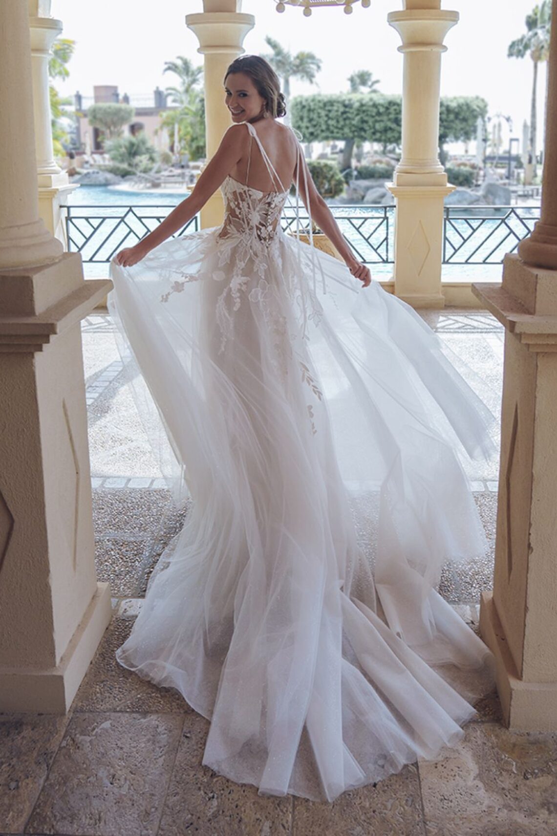 Brautkleid Solistice von Blue by Enzoani kaufen im Weddingworld 2