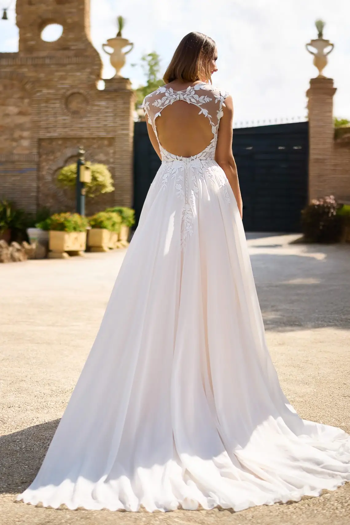 Brautkleid 26115 von Tres Chic kaufen bei Weddingworld 2