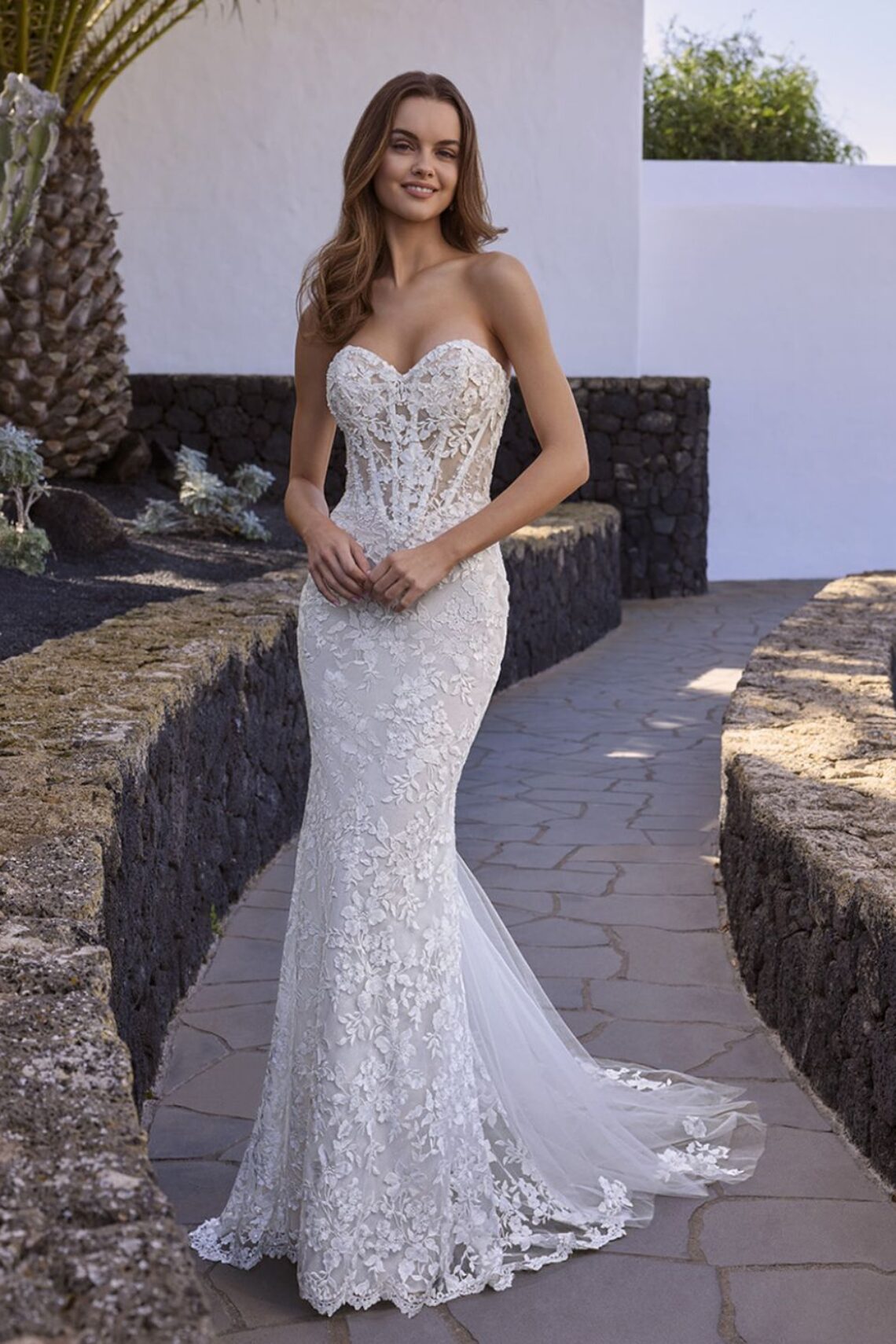 Brautkleid Estrella von Love by Enzoani kaufen bei Weddingworld 4