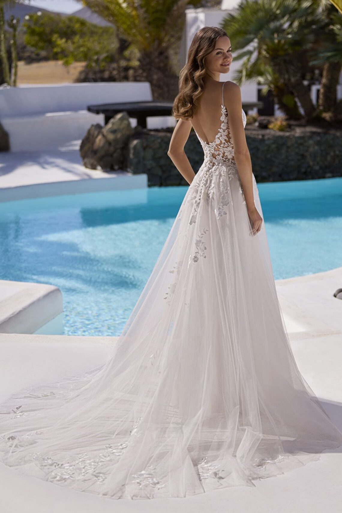 Braut6kleid Eternity von Love by Enzoani kaufen im Weddingworld 1