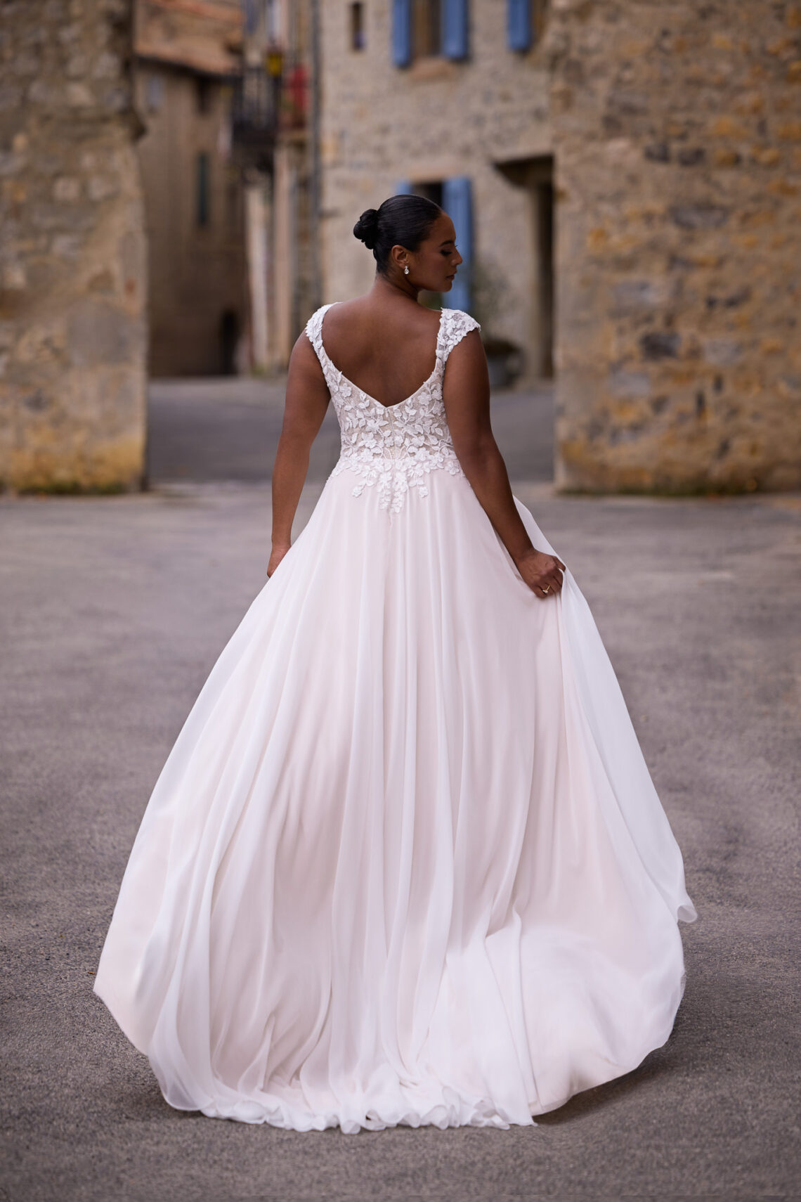 Brautkleid 27313 von Tres Chic kaufen bei Weddingworld 2