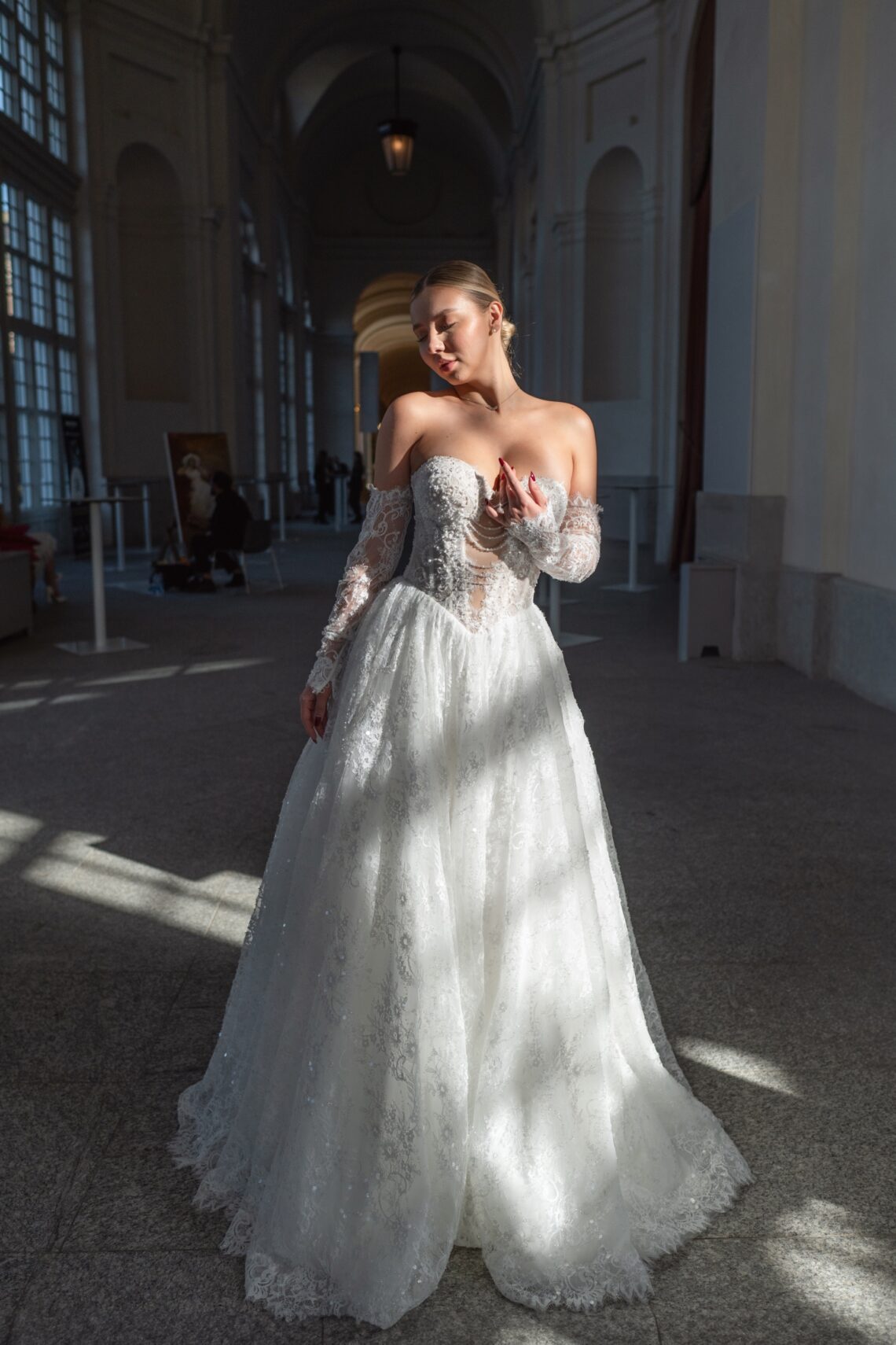 Brautkleid 2736 von Queen kaufen bei Weddingworld 3