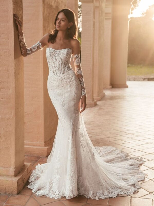 Brautkleider Blue by Enzoani Umayra