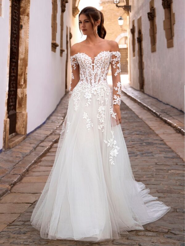 Brautkleider Love by Enzoani Fiselle