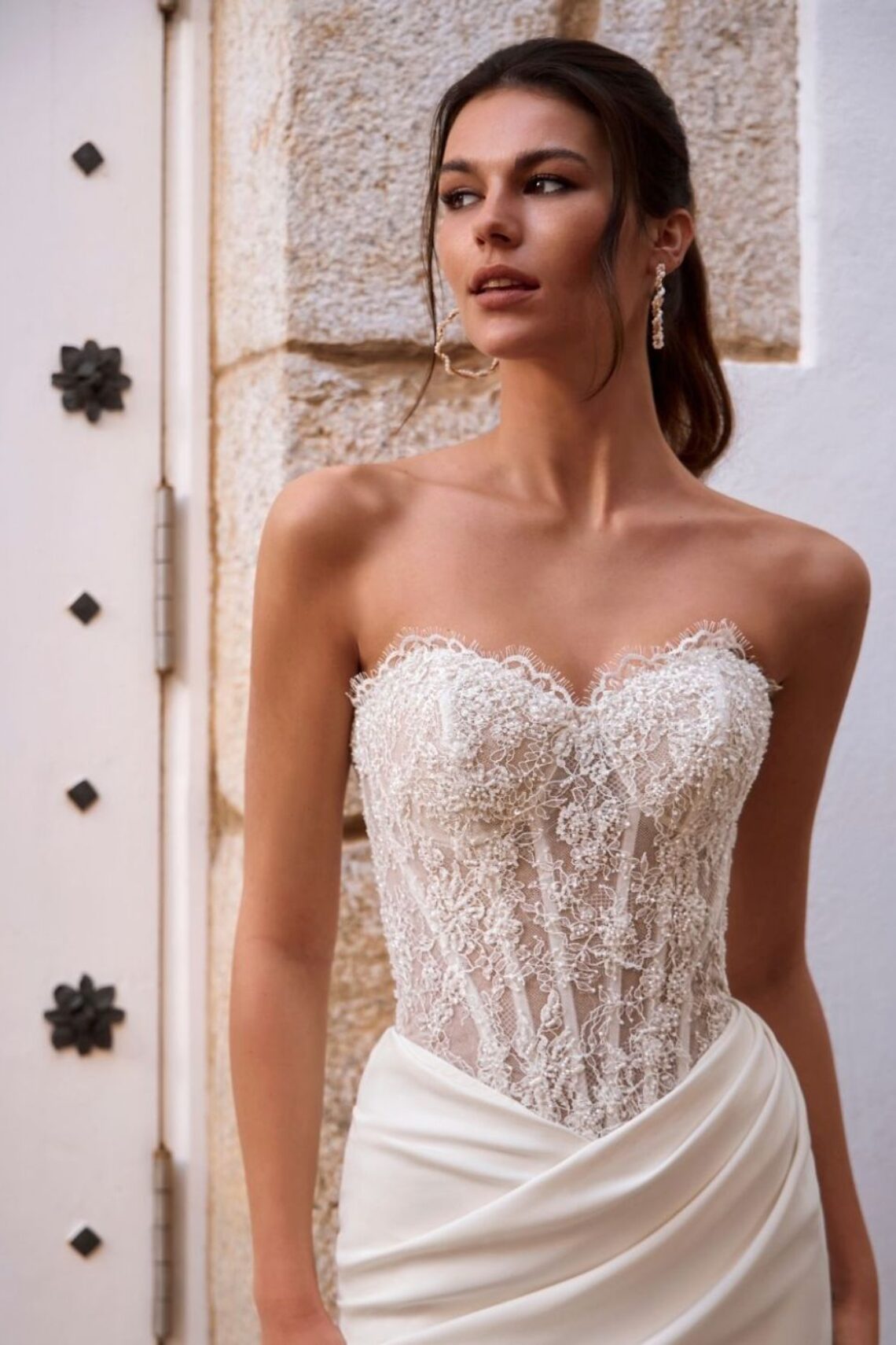 Brautkleid Fosira von Love by Enzoani kaufen bei Weddingworld 3