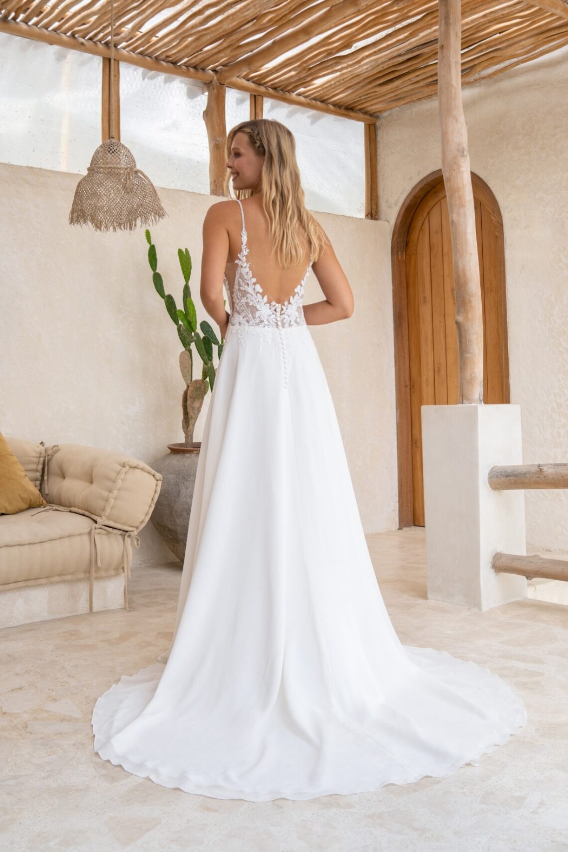 Brautkleid 40084 von Amelie kaufen im Weddingworld 2