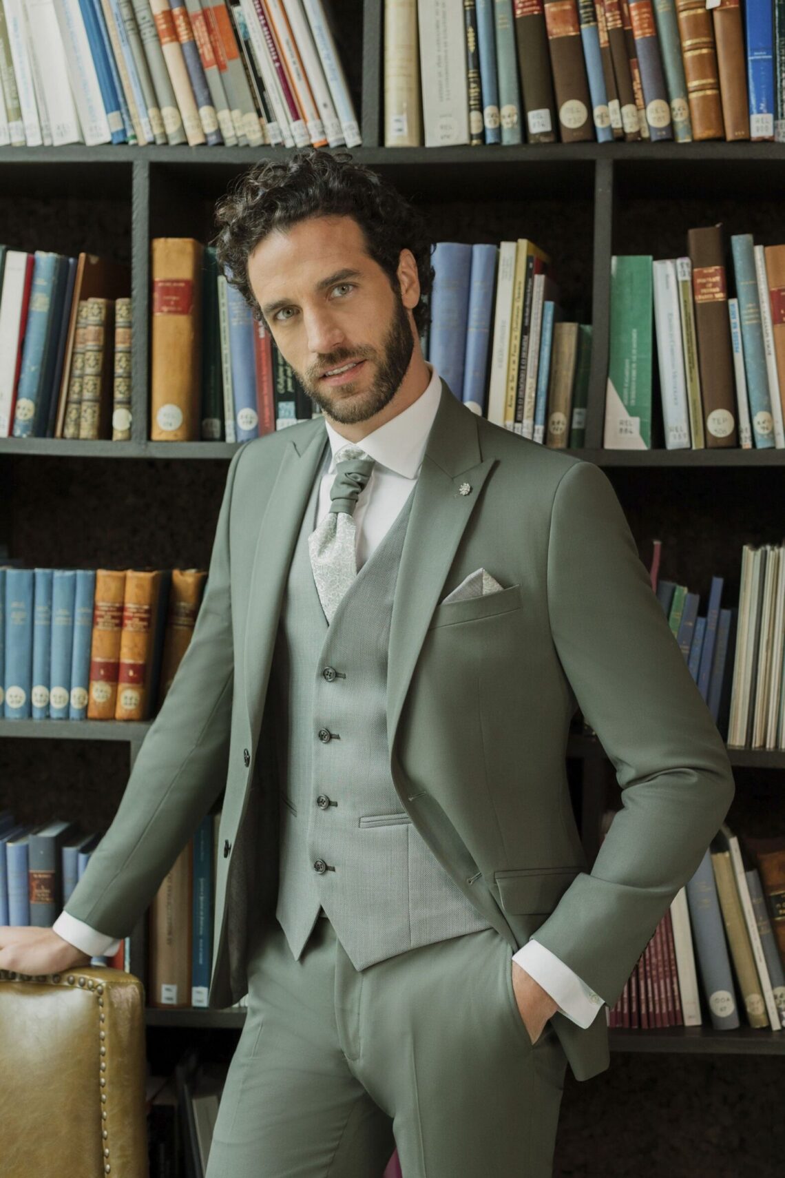 Hochzeitsanzug 44.26.800 von Roberto Vicentti kaufen bei Weddingworld 1