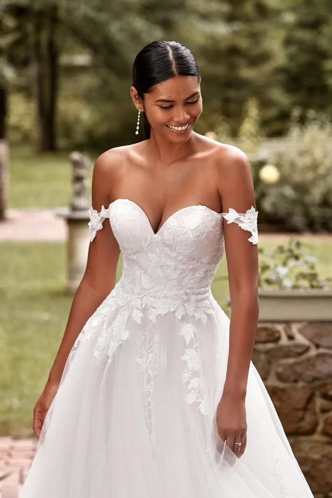44279_FC_Sincerity-Bridal