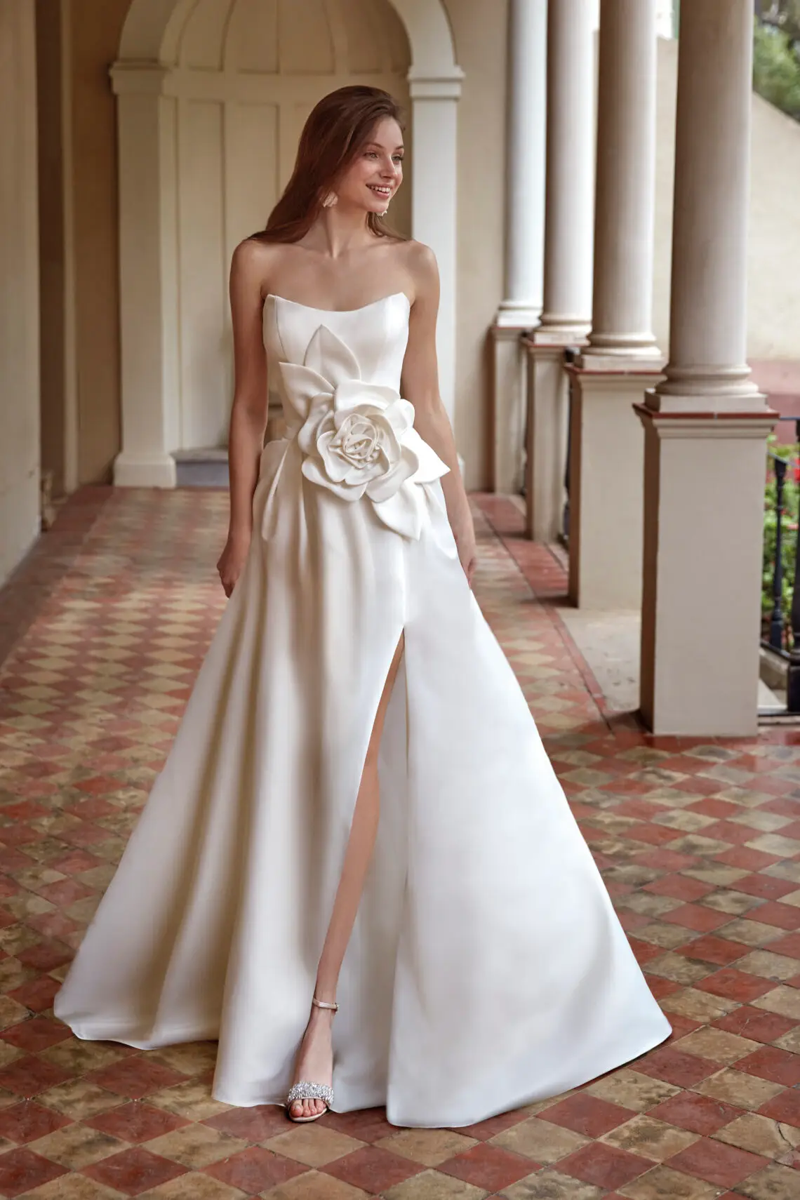 Brautkleid 45001 von Amelie kaufen im Weddingworld 1