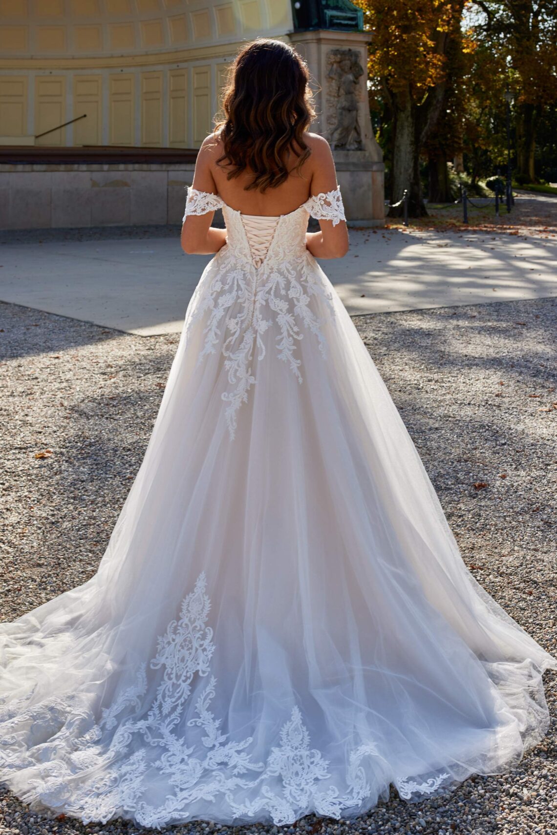 Brautkleid 50812 von Diane Legrand kaufen im Weddingworld 2