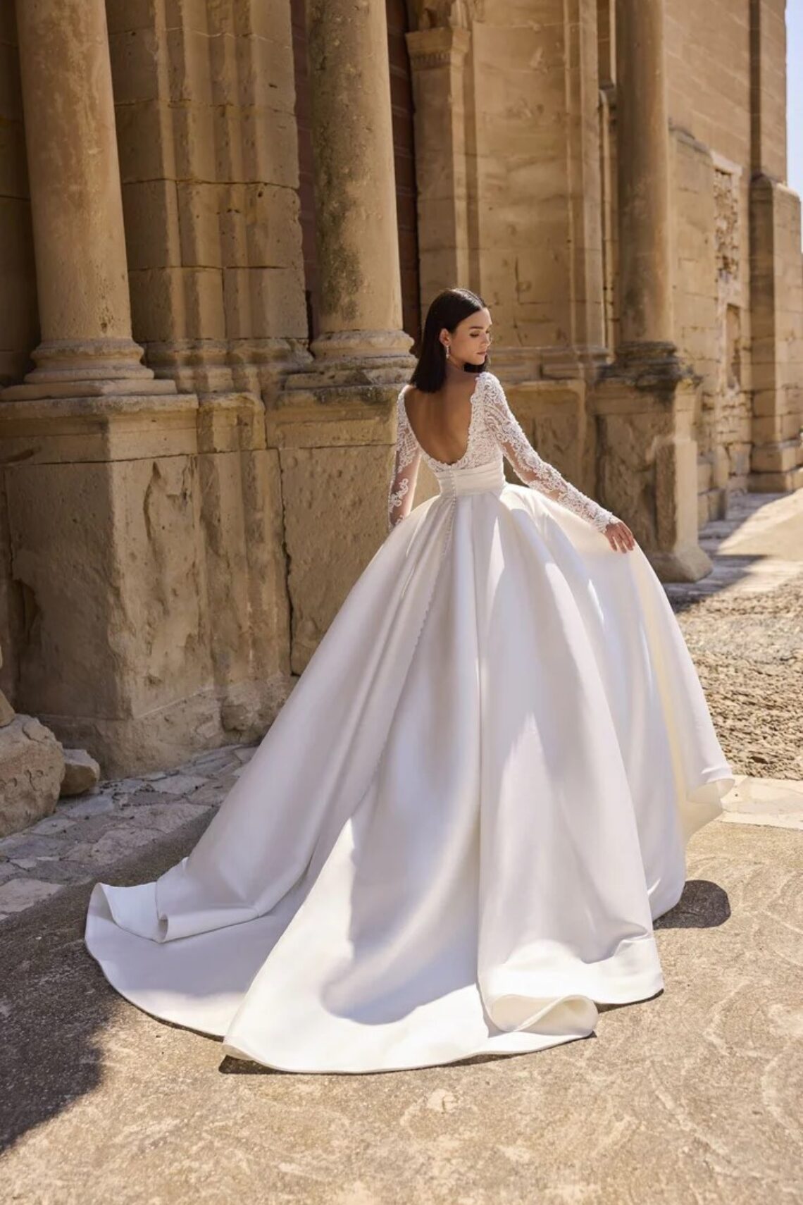 Brautkleid 63015 Hadleigh von Ronald Joyce kaufen im Weddingworld 2