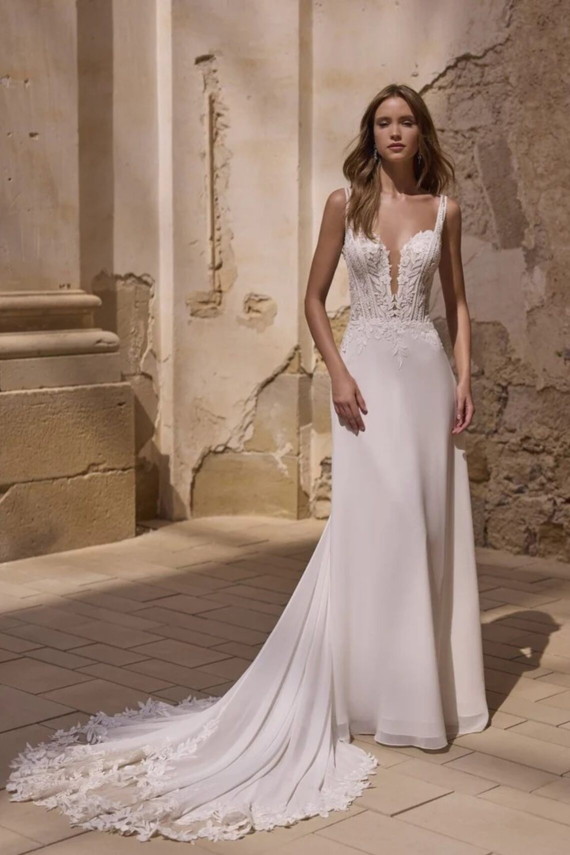 Brautkleid 63045 von Veni Infantino kaufen im Weddingworld 1