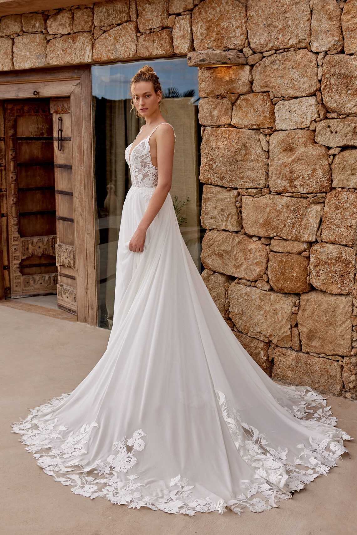 Brautkleid 66363 von Lillian West kaufen im Weddingworld 2