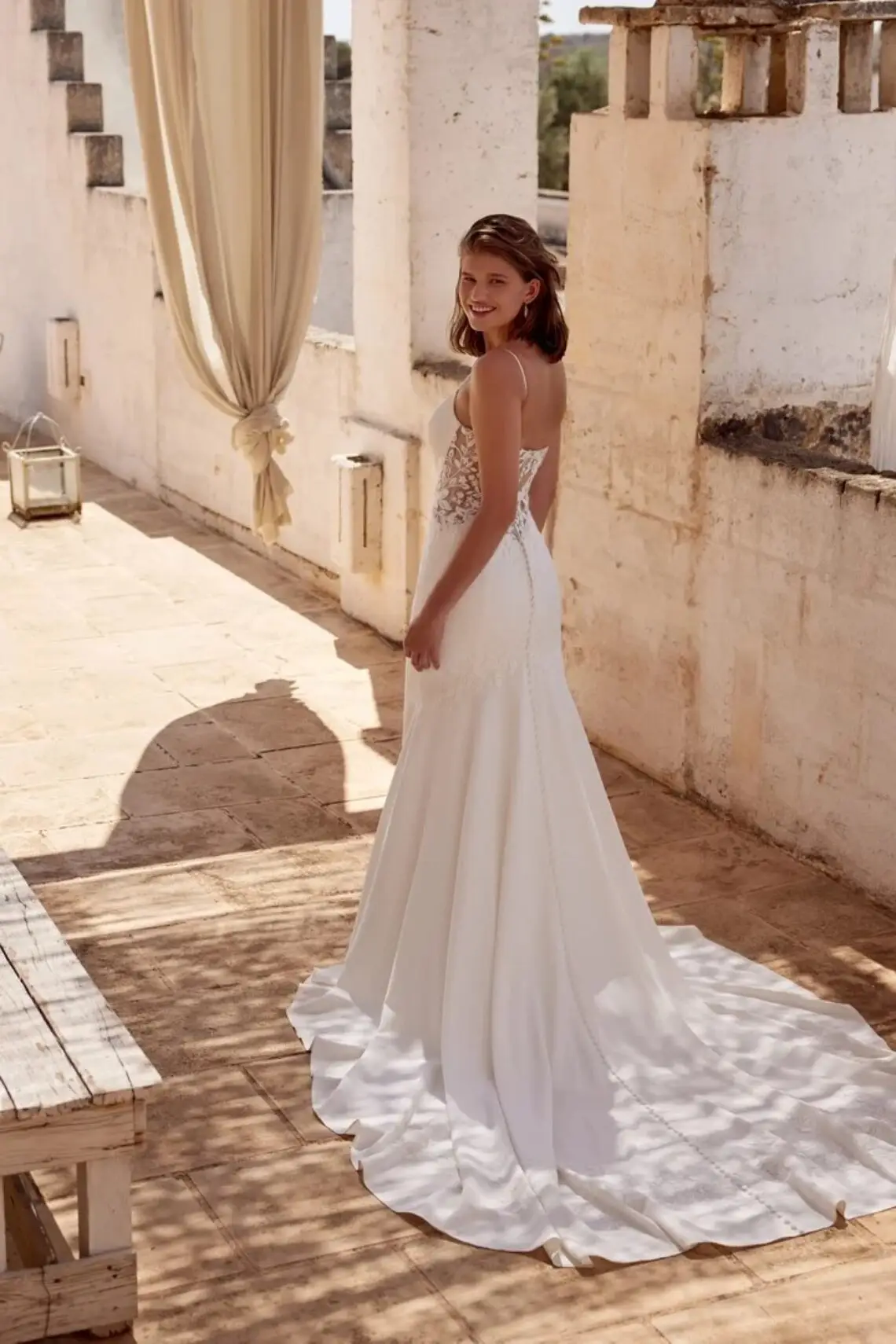 Brautkleid 66390 von Lillian West kaufen bei Weddingworld 2