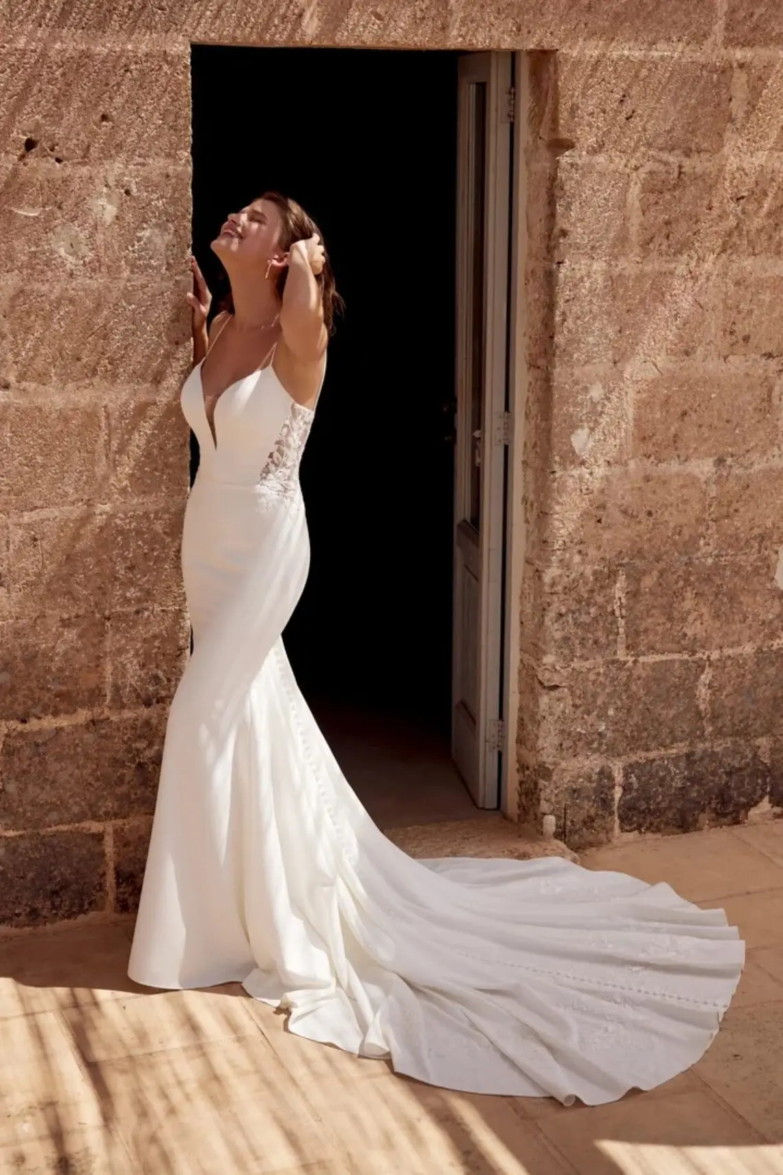 Brautkleid 66390 von Lillian West kaufen bei Weddingworld 5