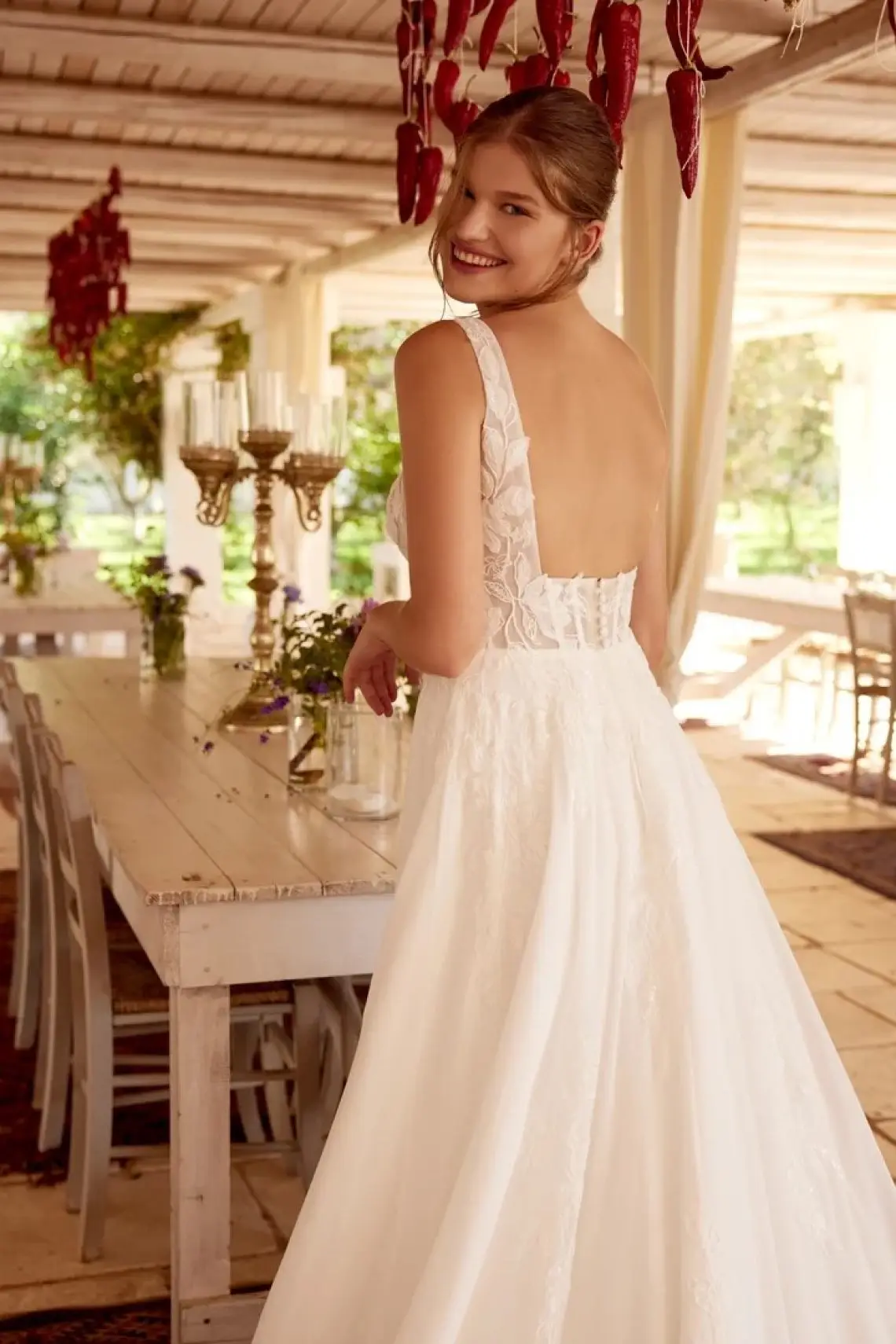 Brautkleid 66396 von Lillian West kaufen bei Weddingworld 1