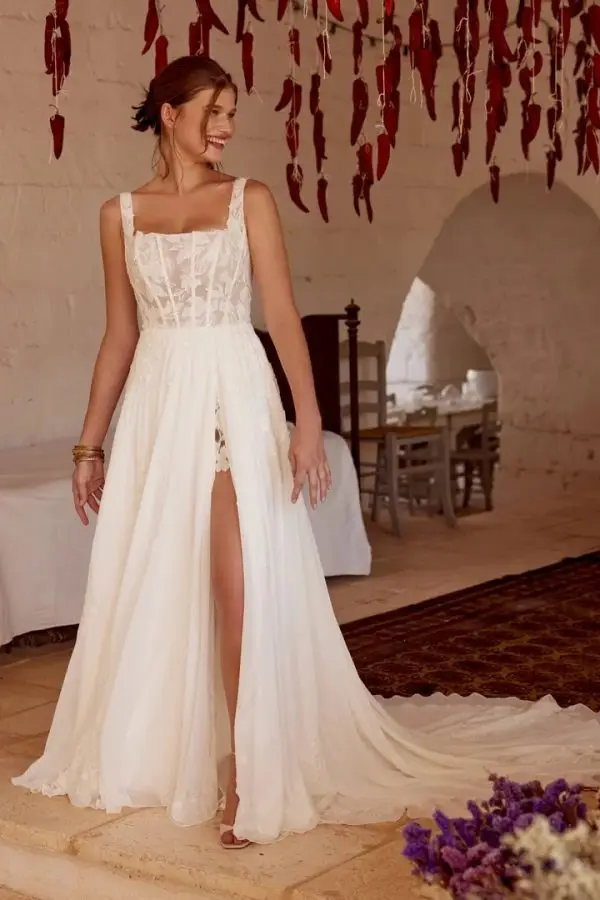 Brautkleider Lillian West 66396