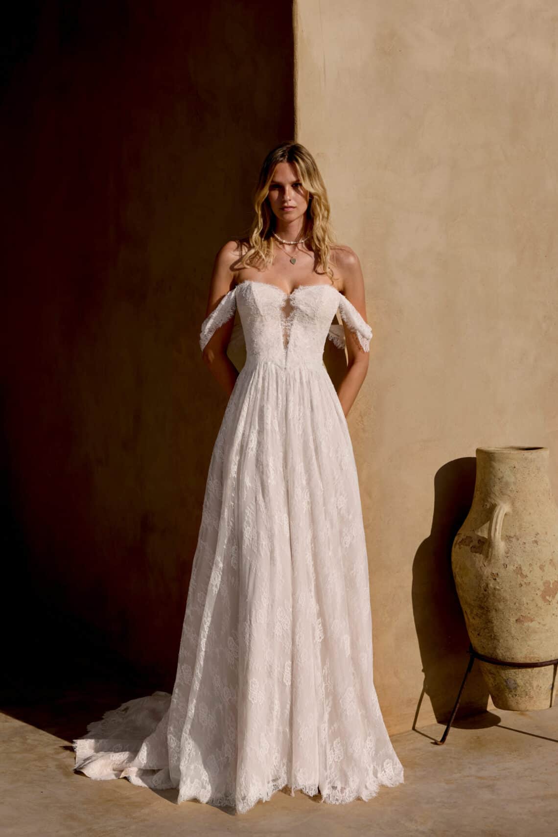 Brautkleid 66459 von Lillian West kaufen bei Weddingworld 4