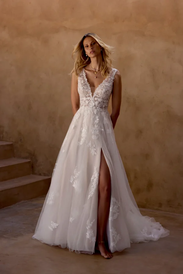 Brautkleider Lillian West 66464