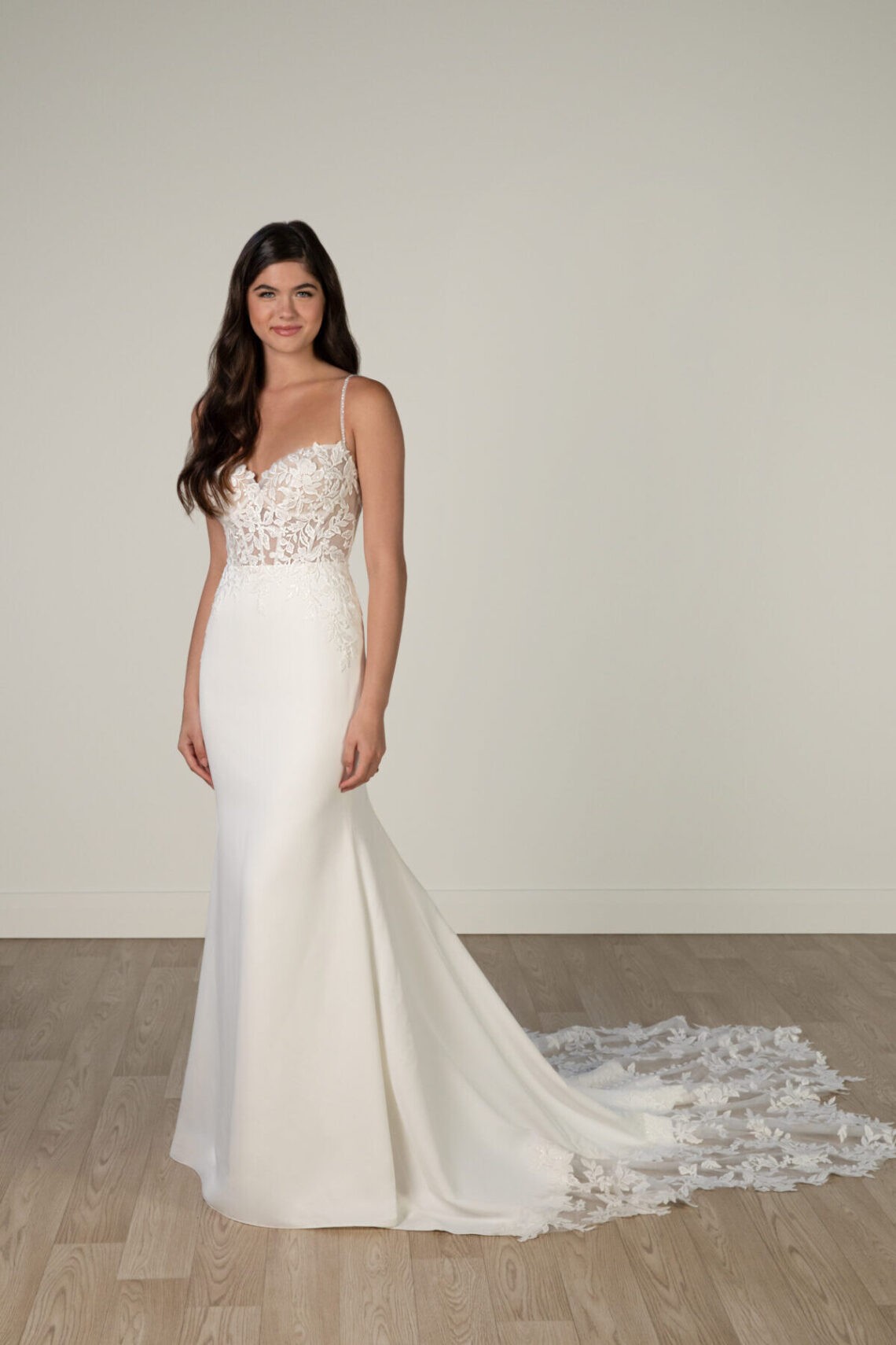 Brautkleid 8019 von Stella York kaufen im Weddingworld 4