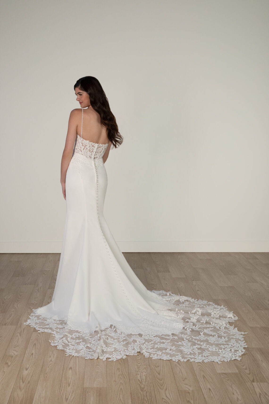 Brautkleid 8019 von Stella York kaufen im Weddingworld 5