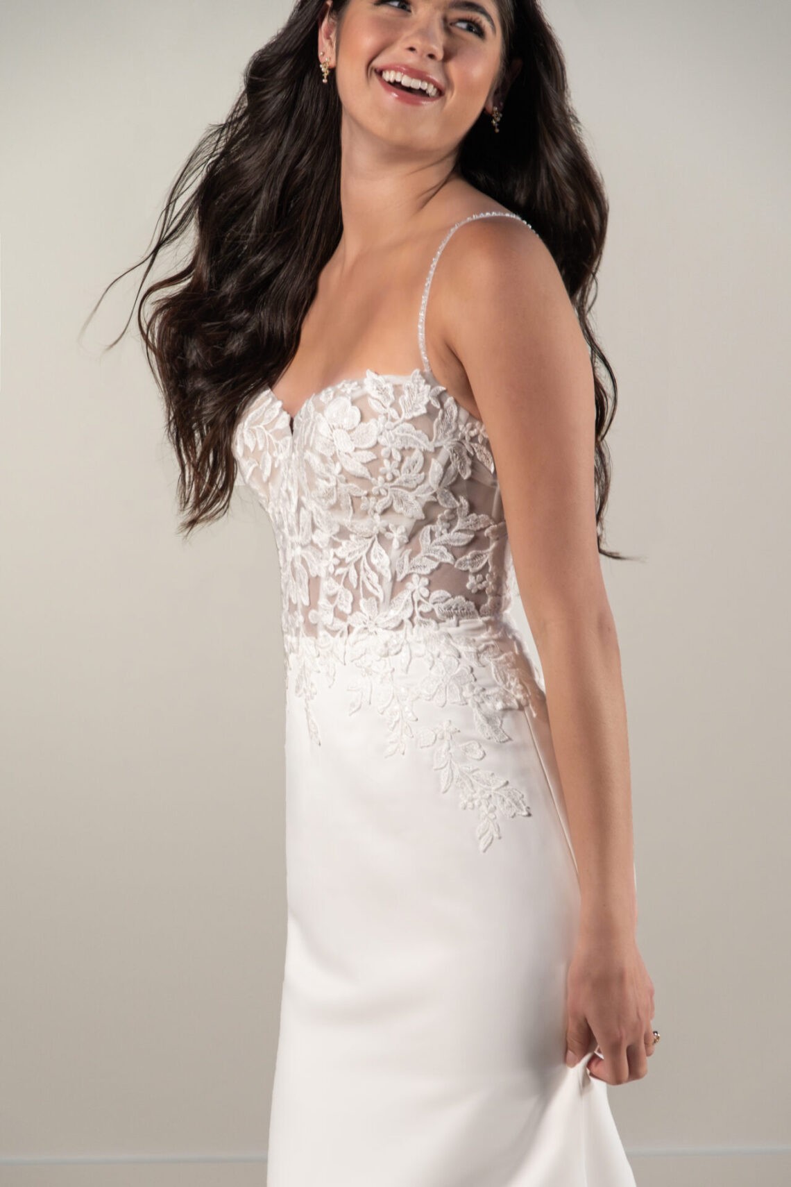 Brautkleid 8019 von Stella York kaufen im Weddingworld 1