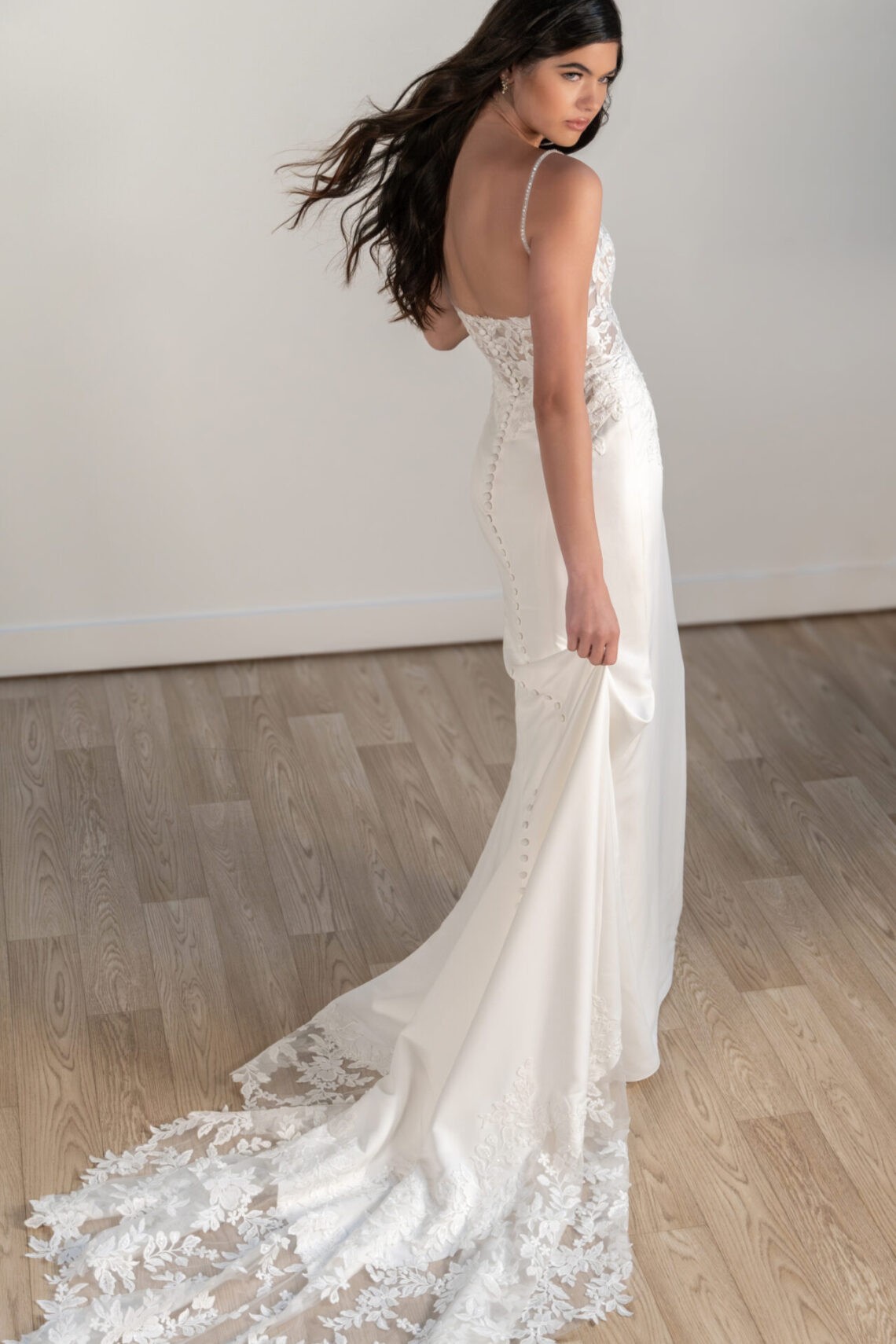 Brautkleid 8019 von Stella York kaufen im Weddingworld 3