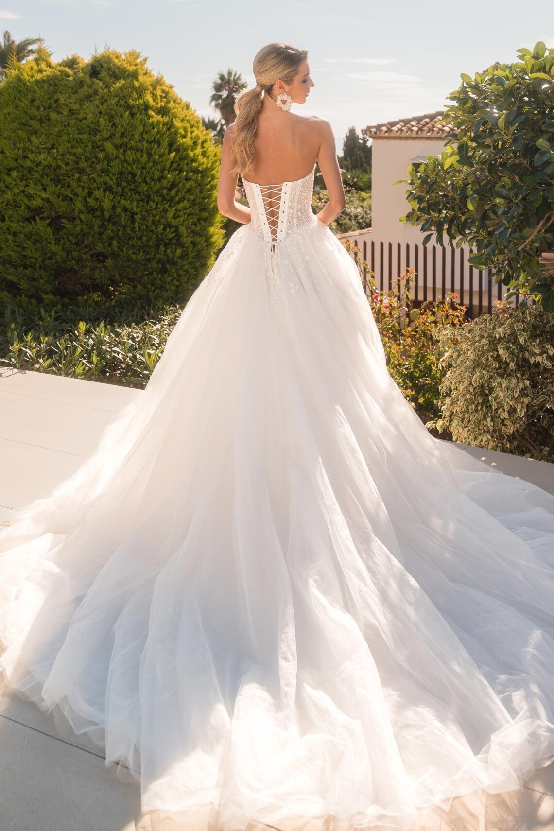 Brautkleid 8224 von Diane Legrand kaufen bei Weddingworld 2