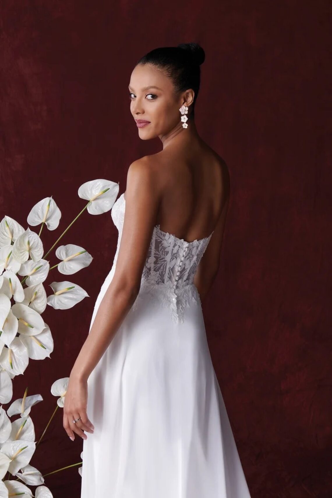 Brautkleid 88351 von Justin Alexander kaufen im Weddingworld 1