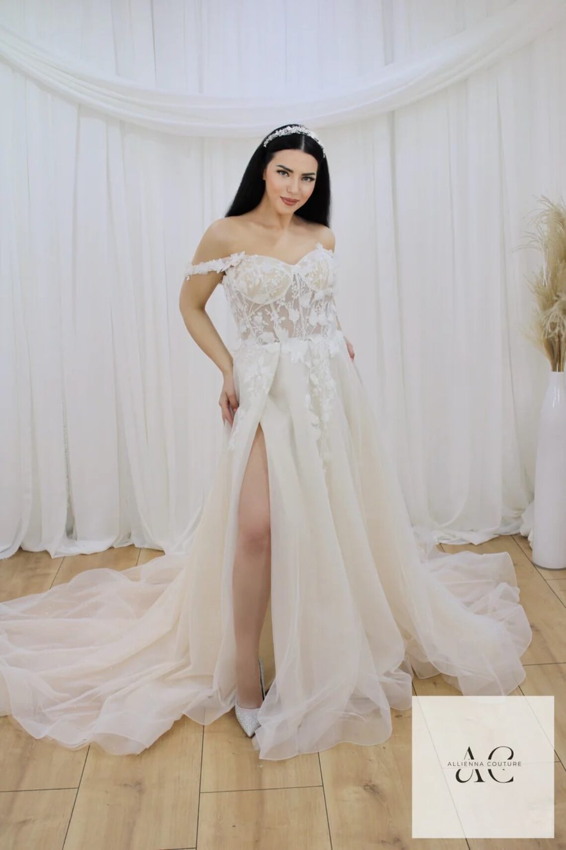 Brautkleid AC201 von Lia Bella kaufen im Weddingworld 2