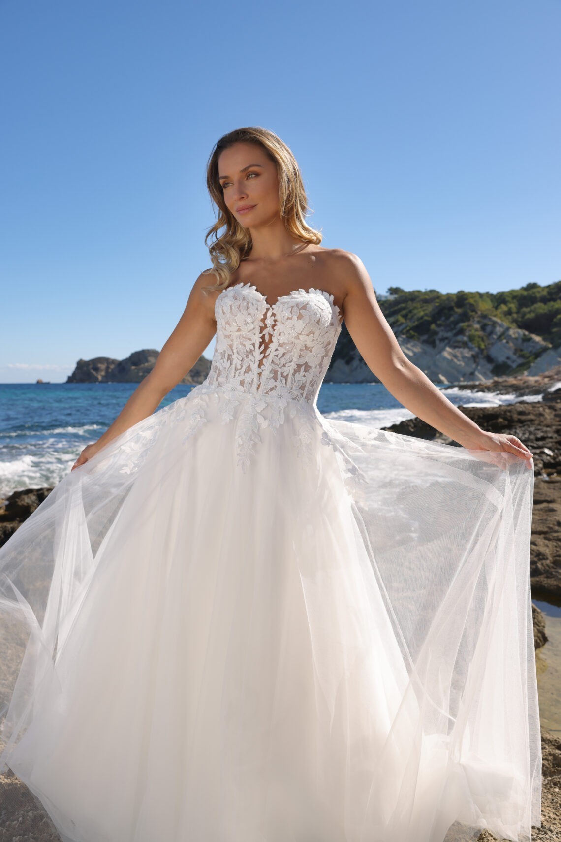 Brautkleid Amira-G von Azuree kaufen im Weddingworld 2