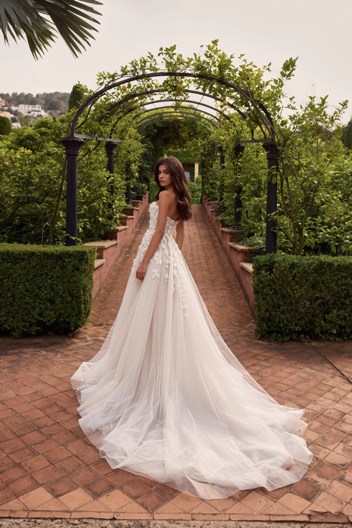 Brautkleid Ardelle von Tina Valerdi kaufen bei Weddingworld 1