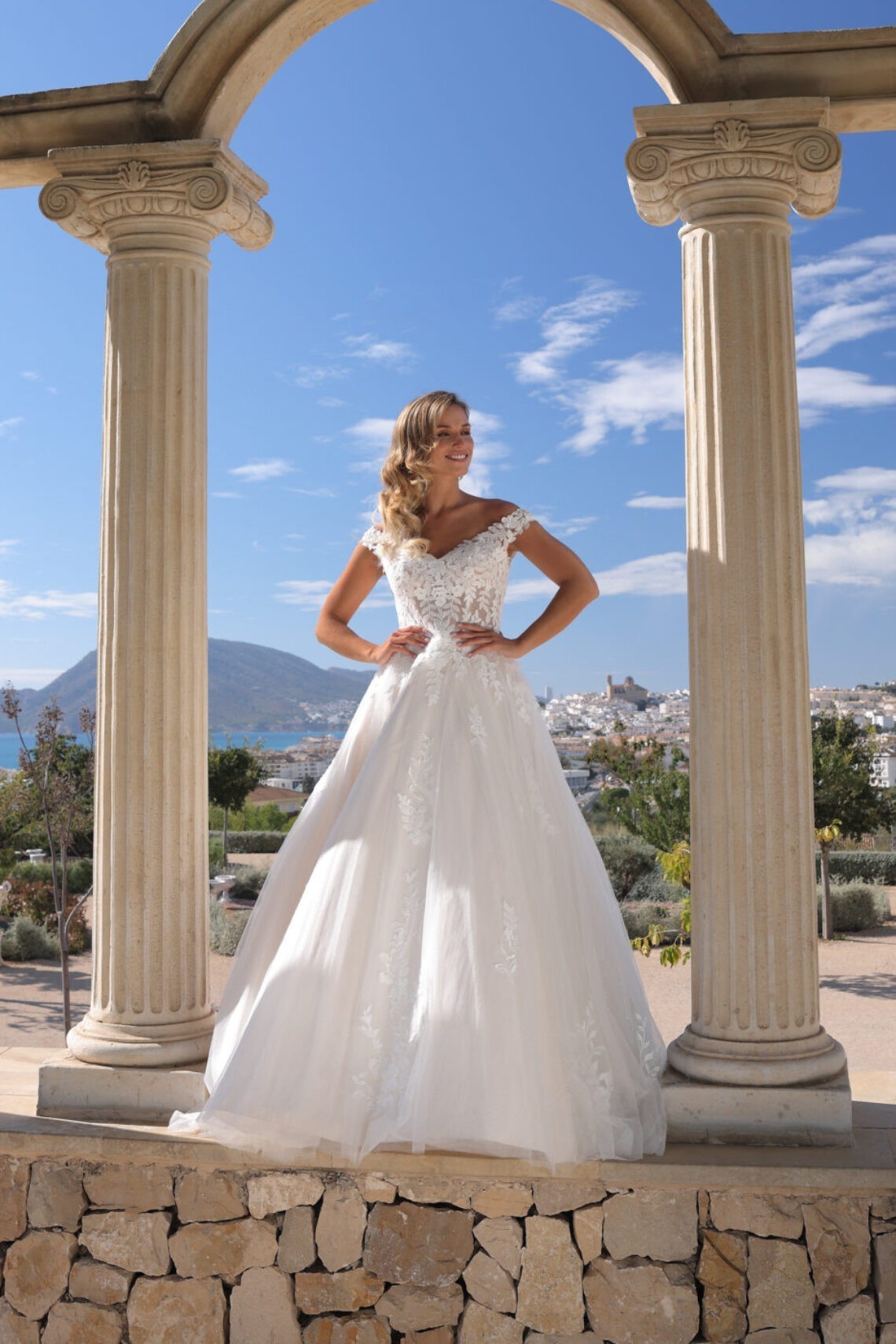 Brautkleid Aspen von Azuree kaufen im Weddingworld 4